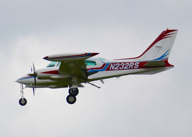 Cessna 310 (N232RS) - At Shreveport Regional.