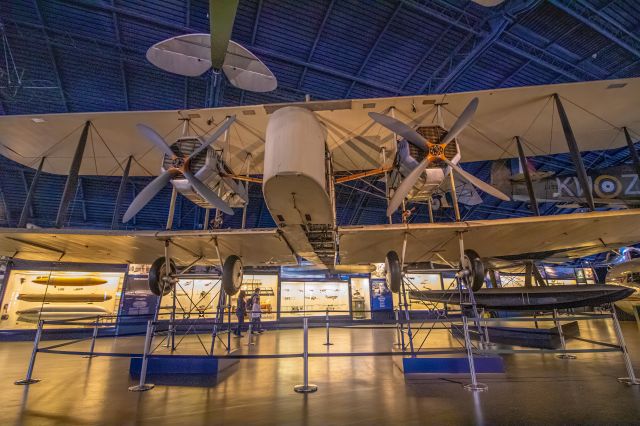 VICKERS Vimy Replica (F8608)