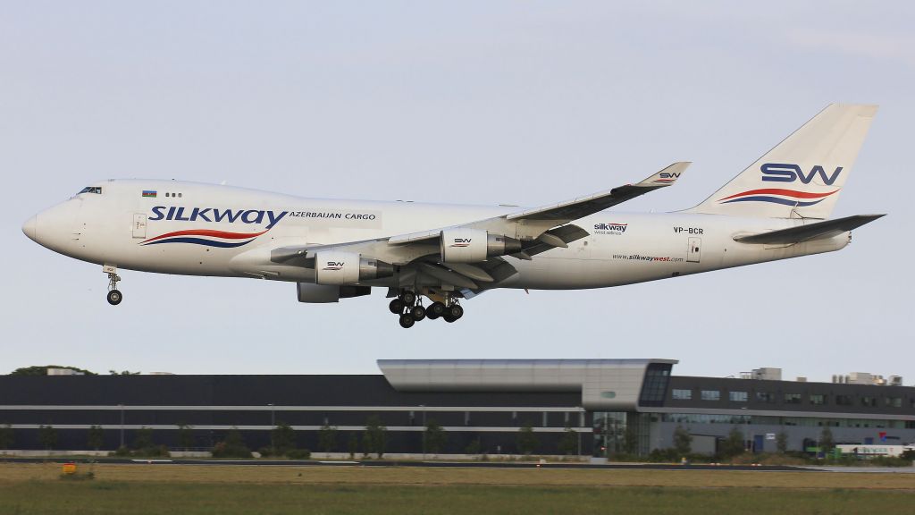 Boeing 747-400 (VP-BCR)