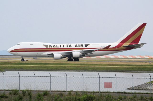 Boeing 747-400 (N710CK)
