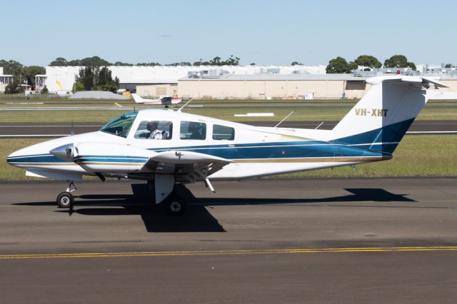 Beechcraft Duchess (VH-XHT)