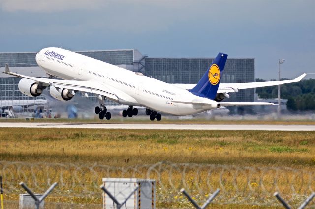 Airbus A340-600 (D-AIHP)