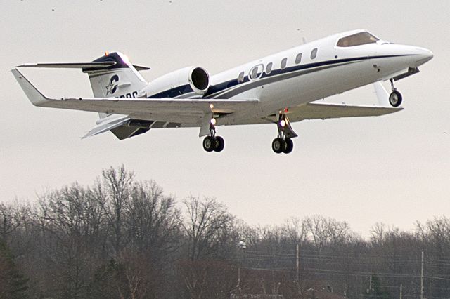 Learjet 31 (N989CG)