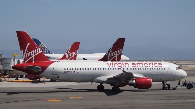 Airbus A320 (N641VA)