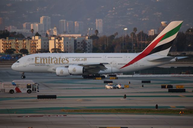 Airbus A380-800 (A6-EET)