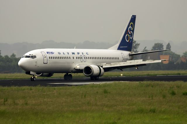 BOEING 737-400 (SX-BXH)
