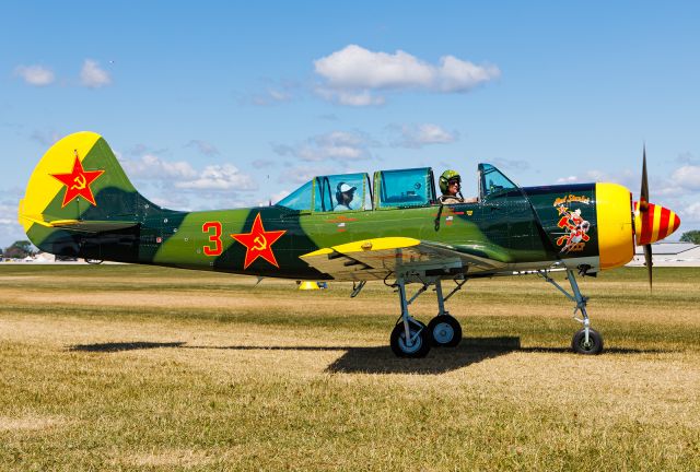 YAKOVLEV Yak-52 (N152JB)