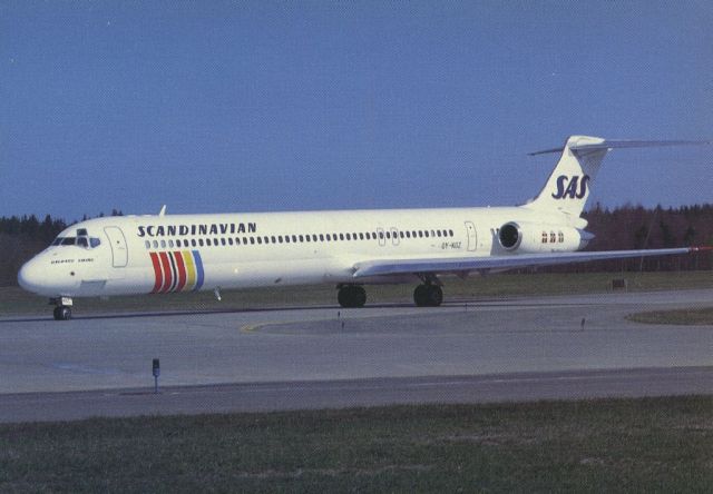 McDonnell Douglas MD-81 (OY-KGZ) - scanned from postcard