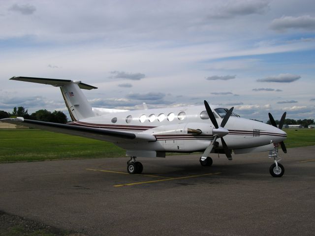 Beechcraft Super King Air 300 (N740PC) - King Air Super 300 N740PC owned by Oglethorpe power Company out of Atlanta.  Seen at my place of work, Thunderbird Aviation at the Crystal Airport.