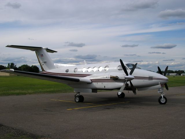 Beechcraft Super King Air 300 (N740PC) - King Air Super 300 N740PC owned by Oglethorpe power Company out of Atlanta.  Seen at my place of work, Thunderbird Aviation at the Crystal Airport.