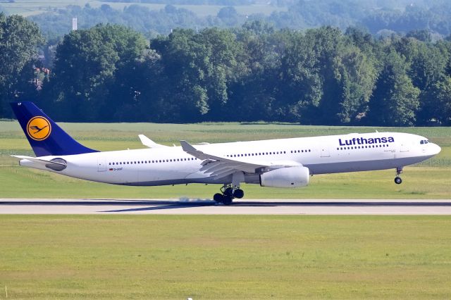 Airbus A330-300 (D-AIKF)