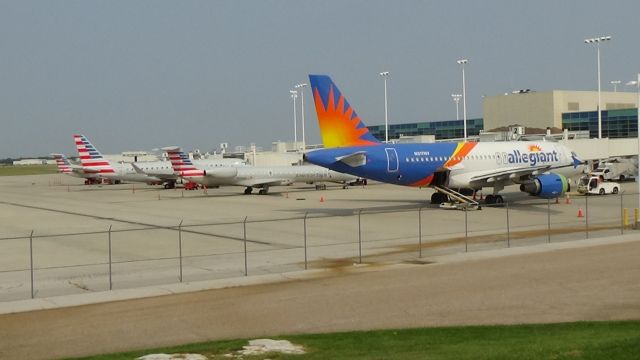 — — - I think this is the first time I've seen four planes lined up beside each other at Springfield! Cool! And never forget 9/11. Date - Sep 11, 2021