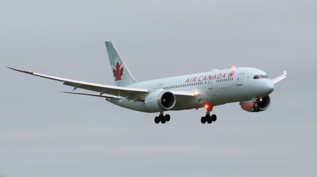 Boeing 787-8 (C-GHPT) - air canada b787-8 c-ghpt diverting to shannon while routing athens to toronto 19/11/21.