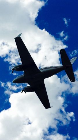 Piper Navajo (N770JF) - Over 8A7