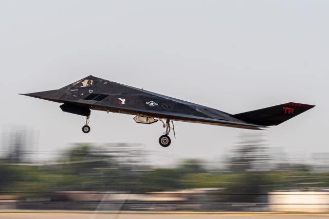 Lockheed Nighthawk — - Unknown reg // F-117 recovery at Fresno Intl, September 2021