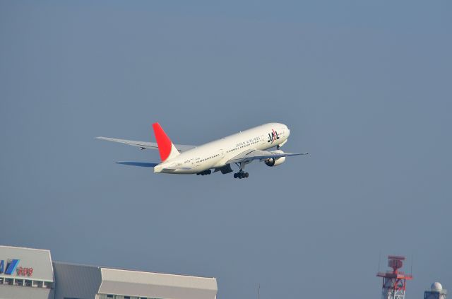 Boeing 777-200 (JA773J)