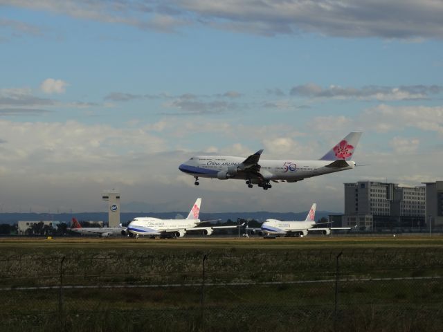 Boeing 747-400 (B-18208) - B-18208, B-18207, and B-18715, respectively.