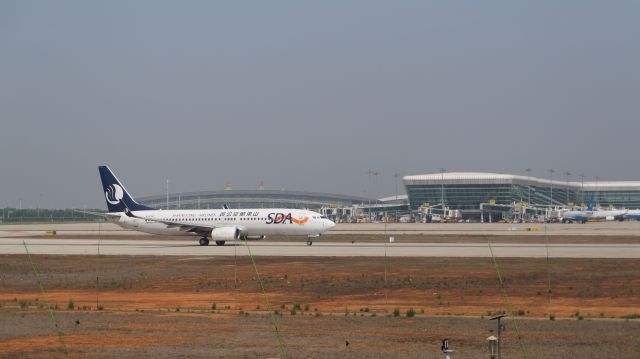 Boeing 737-700 (B-5347)