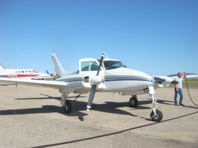 Cessna 310 (N8097M) - Fill her Up!