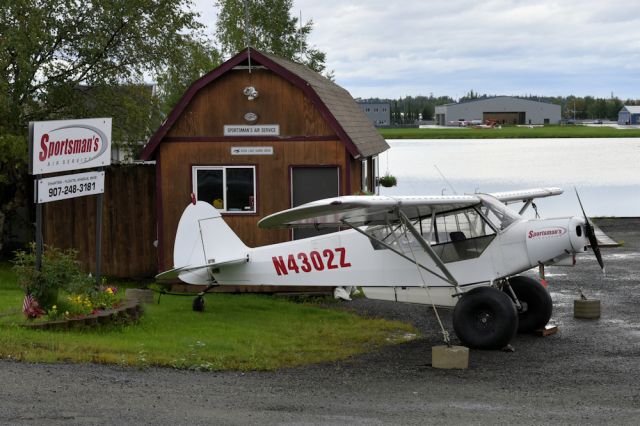 Piper L-21 Super Cub (N4302Z) - N4302Z, a 1967 Piper PA-18-150 Super Cub at Sportsman's Air Service, Lake Hood Seaplane Base, Anchorage, AK