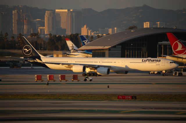 Airbus A340-600 (D-AIHI)