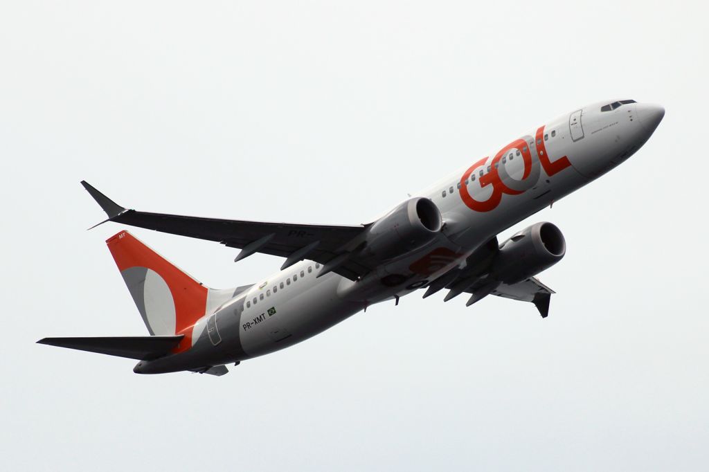 Boeing 737-700 (PR-XMT)