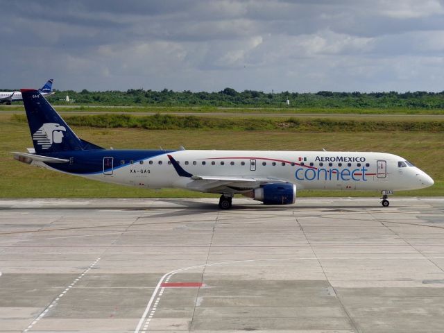 Embraer ERJ-190 (XA-GAG)