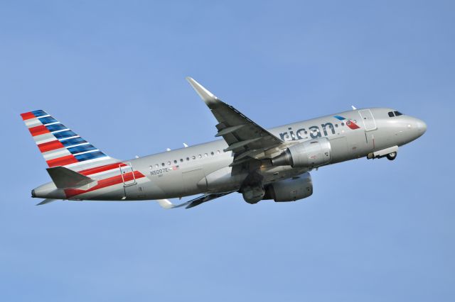 Airbus A319 (N5007E)