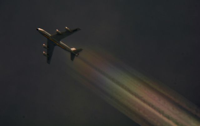 — — - KC-135 over Cleveland 07.22-15.