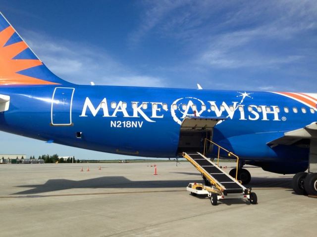 Airbus A320 (N218NV) - Make a wish plane at GSP!