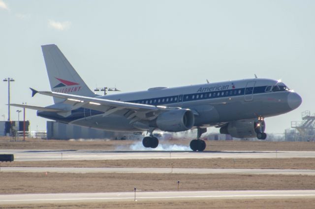 Airbus A319 (N745VJ) - American 1959 is smoking Runway 31 at DSM just having arrived from Phoenix Sky Harbor 1:07 PM N745VJ A319-112. Photo taken January 5, 2020 with Nikon D3200 at 400mm.