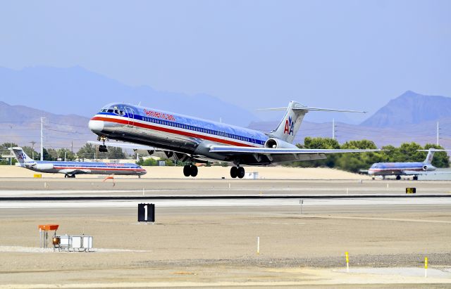 McDonnell Douglas MD-82 (N573AA) - N573AA 1991 Mcdonnell Douglas DC-9-82(MD-82) C/N 53092/1864  Las Vegas - McCarran International (LAS / KLAS) USA - Nevada, August 16, 2012 Photo: Tomás Del Coro