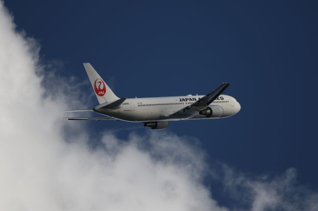 BOEING 767-300 (JA8986) - October 15th 2018:HKD-HND.