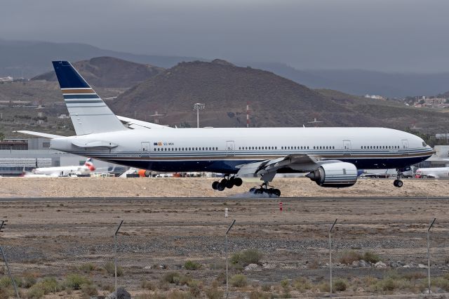 Boeing 777-200 (EC-MUA) - Tenerife Sur - Reina Sofia (TFS / GCTS) - Spainbr /br /Photo taken: March 31, 2024br /br /Operator: Privilege Stylebr /Type: Boeing 777-212(ER)br /Registration: EC-MUAbr /Serial: 28524/350br / br /Category: Civil Aircraft - Airliner