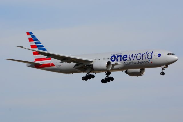 Boeing 777-200 (N791AN) - American N791AN - B777-200 - One World - Arriving KDFW -1/31/2014