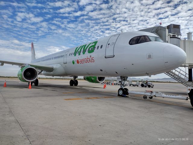 Airbus A321 (XA-VBN)