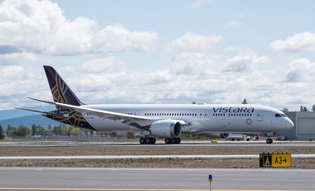 Boeing 787-9 Dreamliner (VT-TSE) - TEST FLIGHT