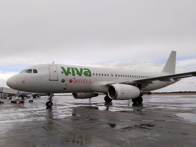 Airbus A320 (9H-SWA)