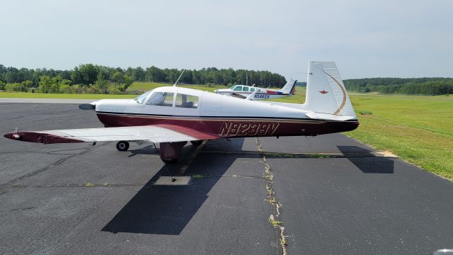 Mooney M-20 (N9239V)