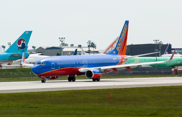 Boeing 737-700 (N8307K) - Southwest 737-700 arrives from SEA