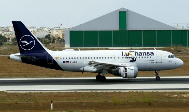 Airbus A319 (D-AILU) - On landing RW31 in LU Sticker