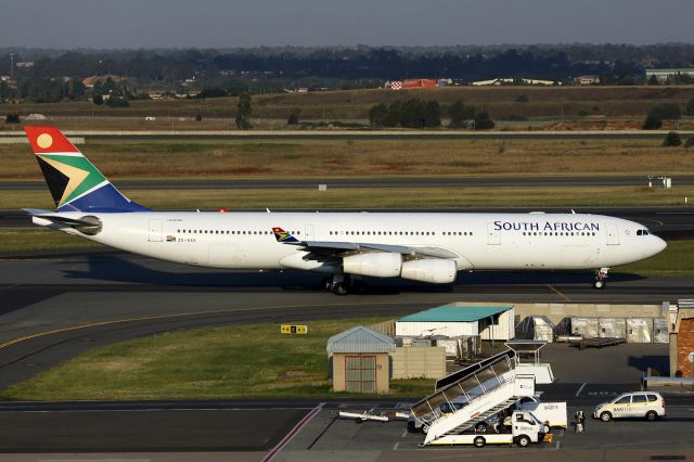 Airbus A340-300 (ZS-SXE)