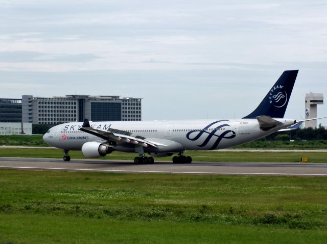 Airbus A330-300 (B-18311)