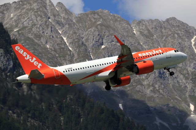 Airbus A320neo (G-UZHR)