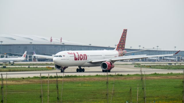 Airbus A330-300 (HS-LAI)