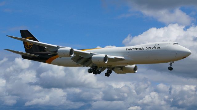 BOEING 747-8 (N611UP) - BOE536 on final to Rwy 16R to complete a ferry flight from KPDX on 7.10.18. (ln 1548 / cn 64257). The aircraft was returning to KPAE after being painted.