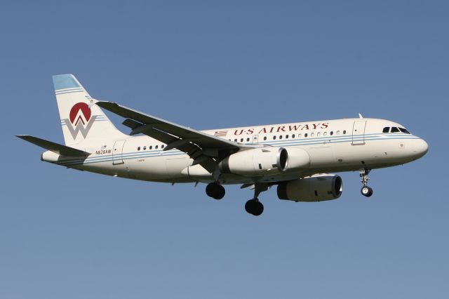 Airbus A319 (N828AW) - April 21, 2014 - approached Washington Reagan National Airport 