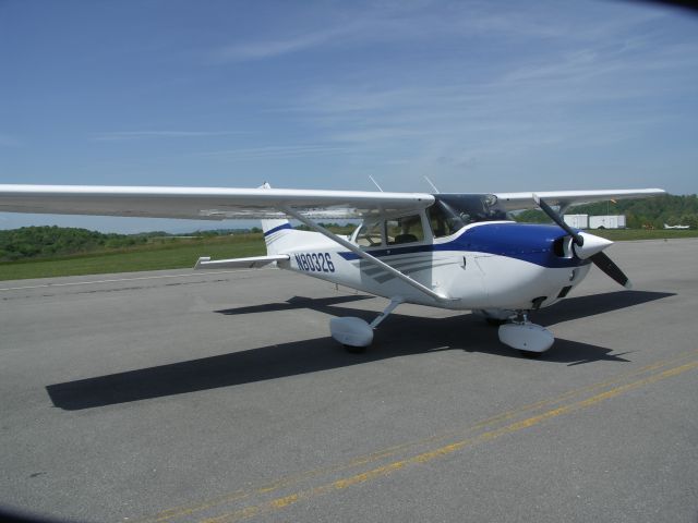 Cessna Skyhawk (N80326)