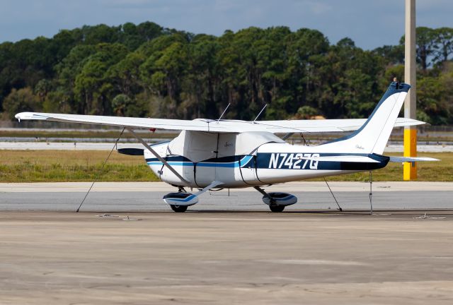 Cessna Skylane (N7427Q)