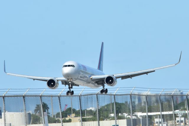 BOEING 767-300 (PR-ACO)